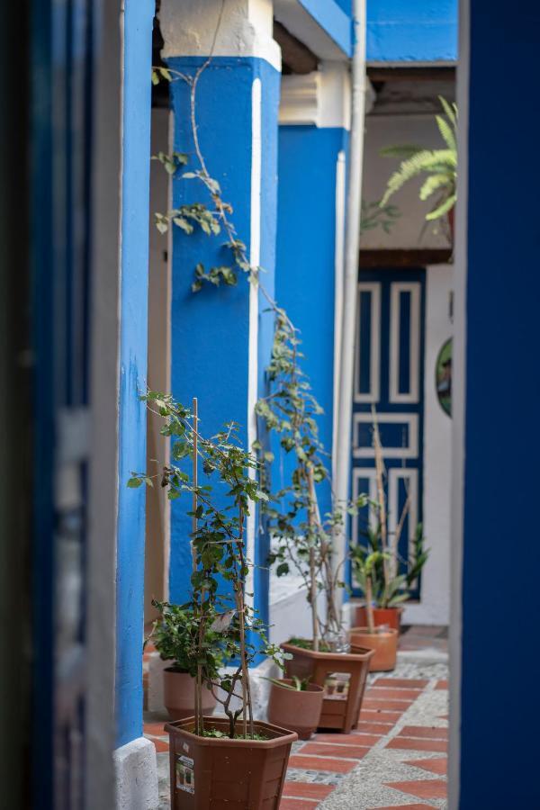 Hotel Blue Door Housing Historic Quito Esterno foto