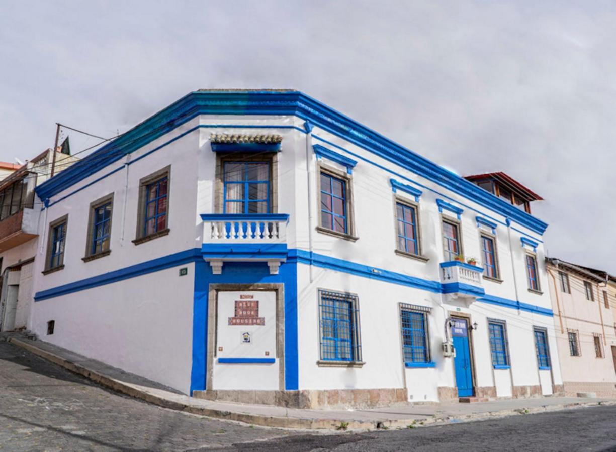 Hotel Blue Door Housing Historic Quito Esterno foto